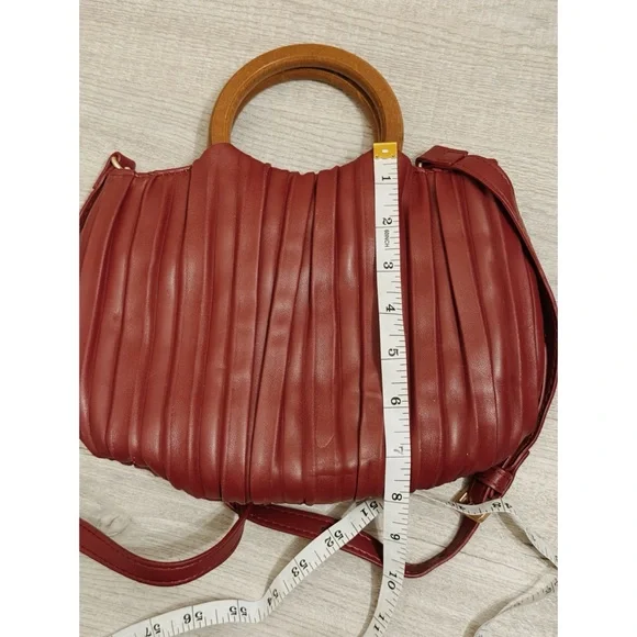 Melie Bianco Pleated Crossbody Bag With Wooden Handles in Burgundy - Picture 7 of 8